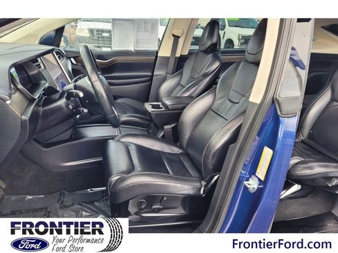 Used 2016 Tesla Model X 90D image 8