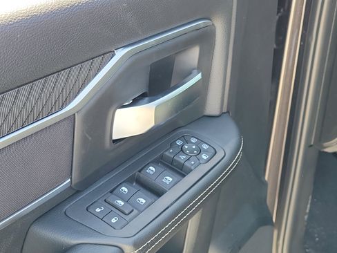 New 2026 RAM 2500 Big Horn AWD/4WD image 17