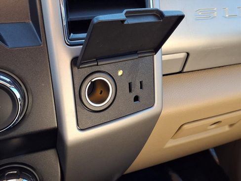 Certified 2020 Ford F250 Lariat image 12