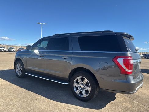 Used 2018 Ford Expedition Max XLT w/ Equipment Group 202A image 7