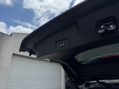 Used 2025 Nissan Rogue SV FWD image 23