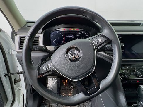 Used 2019 Volkswagen Atlas SEL Premium image 10