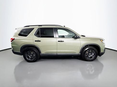 Certified 2026 Honda Pilot TrailSport image 8