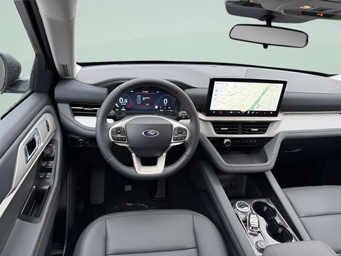 New 2026 Ford Explorer Active w/ Active Comfort Package AWD/4WD image 8