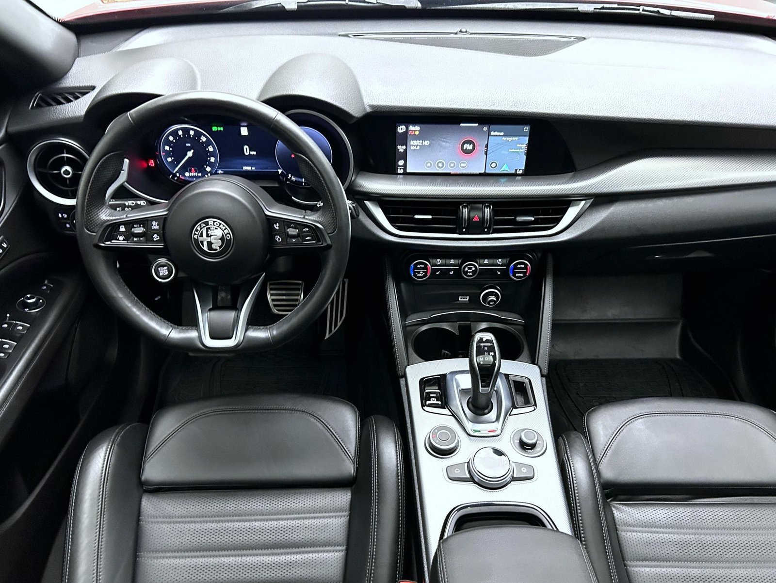 Used 2024 Alfa Romeo Stelvio Veloce AWD/4WD image 12