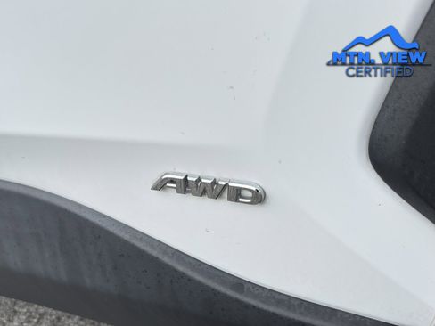 Used 2023 Toyota RAV4 XLE image 12