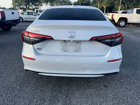 Used 2022 Honda Civic LX image 4