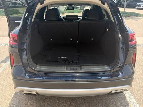 Used 2021 INFINITI QX50 Luxe AWD/4WD image 11