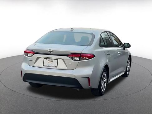 Used 2025 Toyota Corolla LE image 14