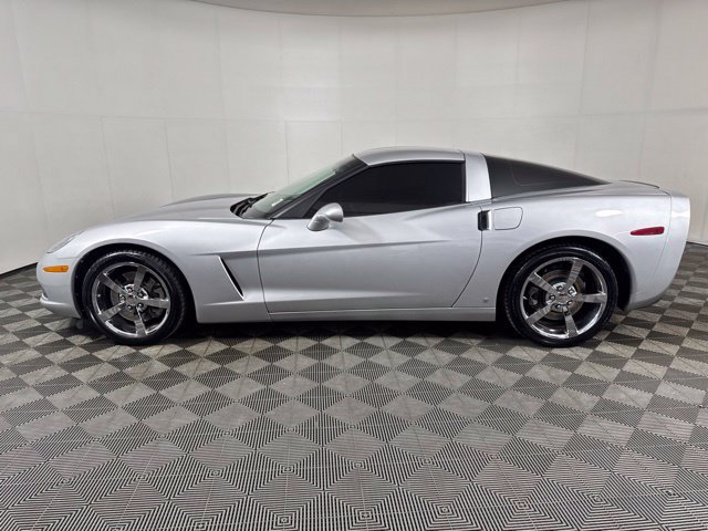 Used 2009 Chevrolet Corvette Coupe w/ Preferred Equipment Group RWD image 6