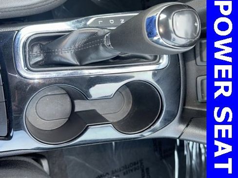 Used 2018 Chevrolet Cruze Premier image 21