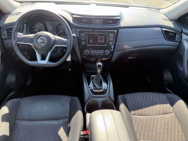 Used 2018 Nissan Rogue S AWD/4WD image 15