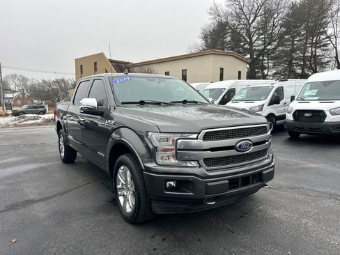 Certified 2019 Ford F150 Platinum w/ Equipment Group 701A Luxury image 3