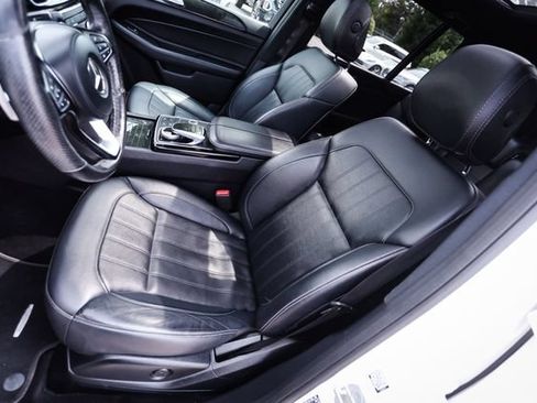 Used 2018 Mercedes-Benz GLS 450 4MATIC image 44