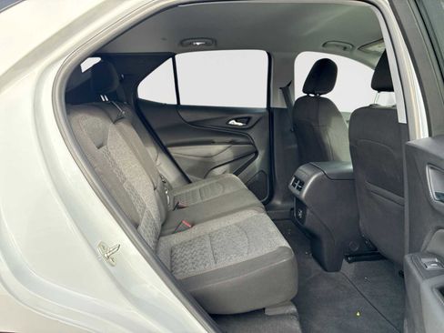 Certified 2024 Chevrolet Equinox LT image 32