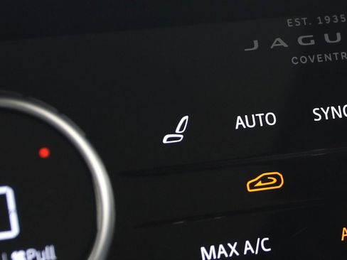 Used 2024 Jaguar XF R-Dynamic SE image 8