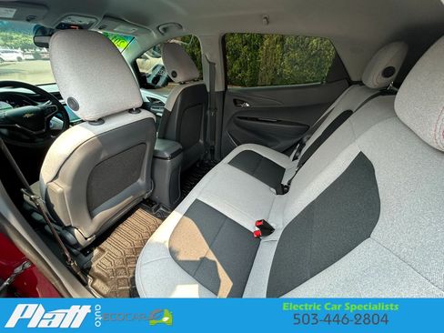 Used 2018 Chevrolet Bolt LT FWD image 33