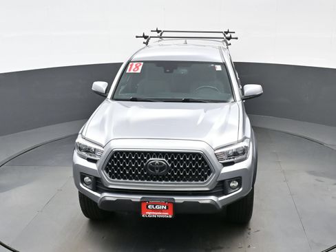 Used 2018 Toyota Tacoma TRD Off-Road w/ Technology Package AWD/4WD image 32