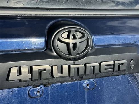 Used 2021 Toyota 4Runner TRD Off-Road Premium image 18