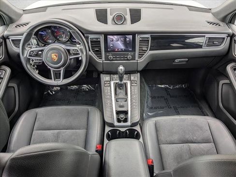 Used 2017 Porsche Macan AWD/4WD image 19