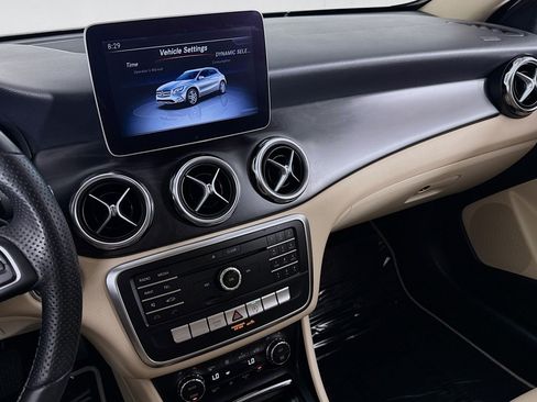 Certified 2019 Mercedes-Benz GLA 250 image 19