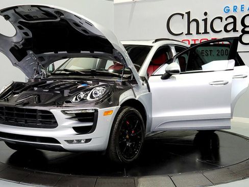 Used 2015 Porsche Macan Turbo image 10