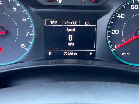 Used 2018 Chevrolet Equinox LT FWD image 36