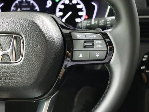 New 2025 Honda Pilot Touring image 19