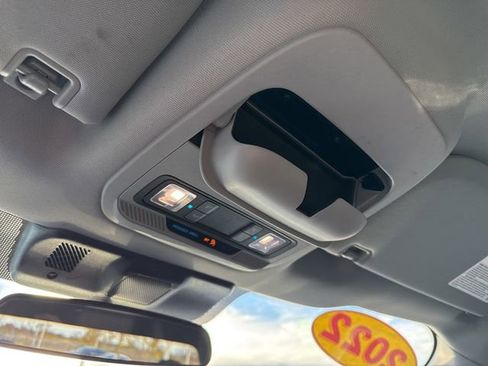 Used 2022 Ford F150 XLT image 33