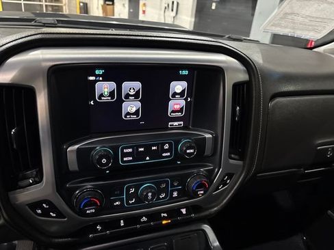 Used 2018 GMC Sierra 2500 SLT w/ Duramax Plus Package AWD/4WD image 27