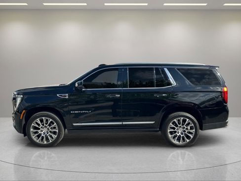 Used 2026 GMC Yukon Denali w/ Sun & Power Step Package AWD/4WD image 2