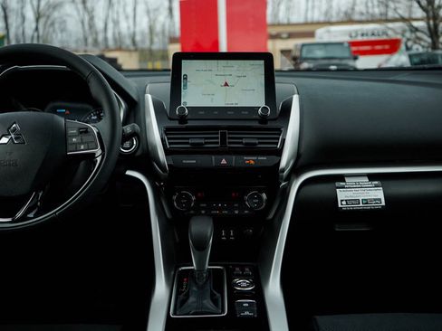 New 2025 Mitsubishi Eclipse Cross SE image 17