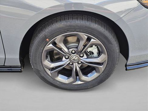 New 2026 Honda Accord EX-L image 9