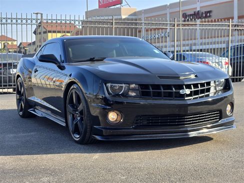 Used 2011 Chevrolet Camaro SS w/ RS Package image 3