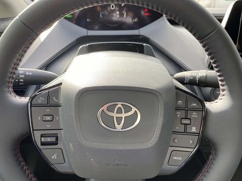 New 2026 Toyota Prius Plug-In Hybrid FWD image 12