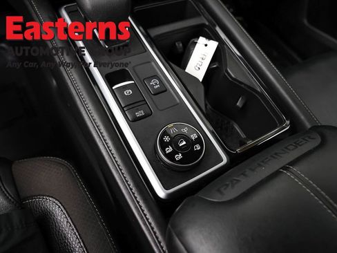 Used 2023 Nissan Pathfinder SL w/ Lighting Package (N92) AWD/4WD image 21