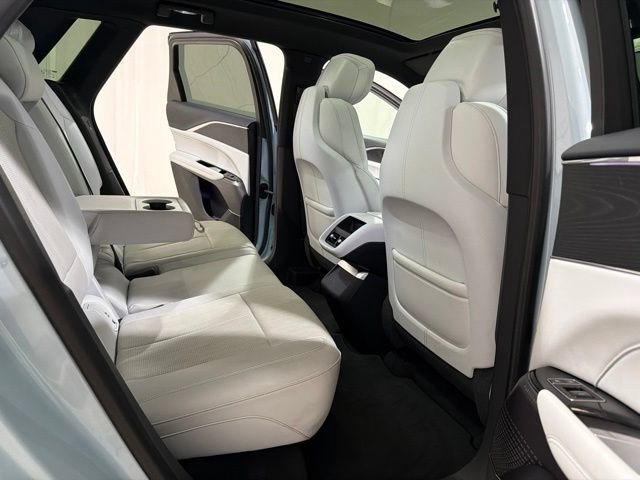 Used 2024 Cadillac Lyriq Luxury RWD image 25