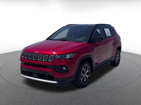 Used 2025 Jeep Compass Limited AWD/4WD image 7