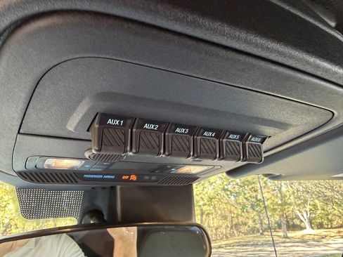 Used 2021 Ford Bronco Badlands image 25