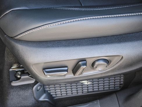 New 2026 Toyota Sienna XSE image 24