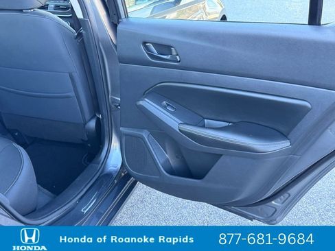 Used 2024 Nissan Altima 2.5 SV image 16