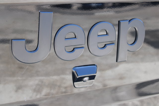 Used 2022 Jeep Gladiator Sport AWD/4WD image 5