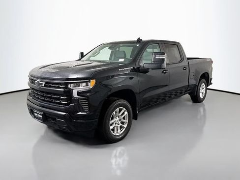 Used 2024 Chevrolet Silverado 1500 RST w/ Convenience Package II AWD/4WD image 3
