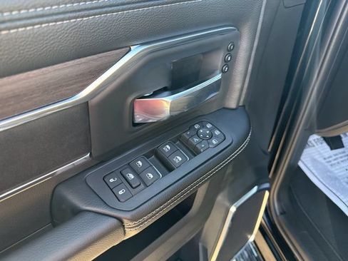 New 2026 RAM 2500 Laramie w/ Sport Appearance Package AWD/4WD image 25