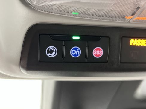 Certified 2023 Chevrolet Bolt EUV LT w/ Comfort Package FWD image 25
