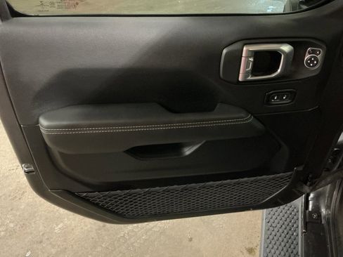 Used 2021 Jeep Wrangler Unlimited Sahara w/ Cold Weather Group image 12