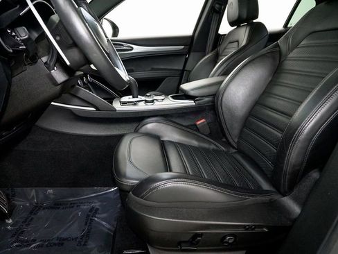 Used 2023 Alfa Romeo Stelvio Veloce image 10
