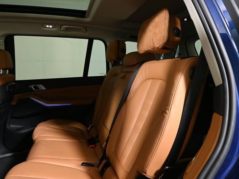 Used 2022 BMW X7 xDrive40i w/ Executive Package AWD/4WD image 6