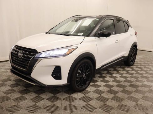 Used 2023 Nissan Kicks SR FWD image 1