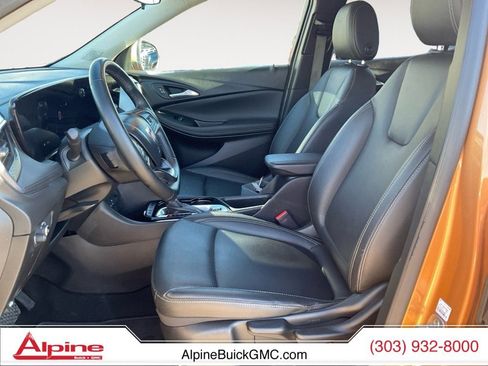 Used 2024 Buick Encore GX Sport Touring image 9